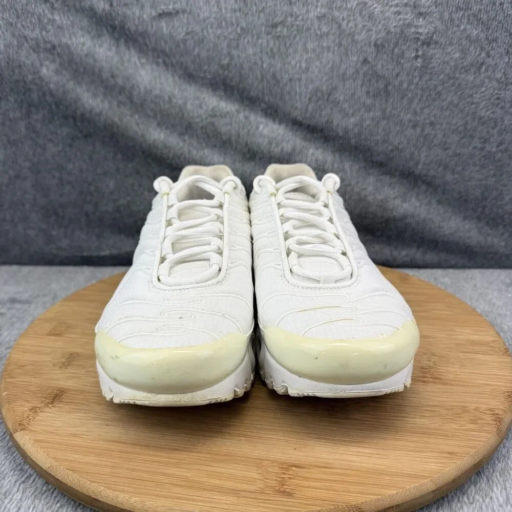 Nike Air Max Plus TN Shoes Boys Size 5.5Y White Running Sneakers CW7044-100